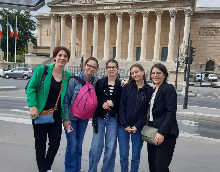 Les jeunes Ambassadrices du lycée visitent Paris